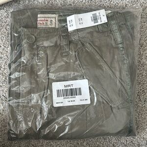 Brand New with tags Abercrombie & Fitch wide leg cargo pants